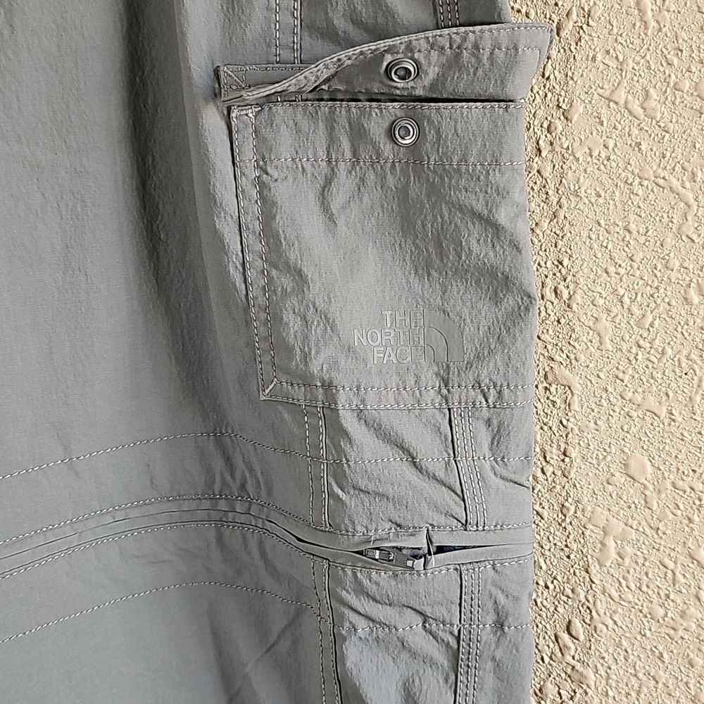 The North Face Convertible Pants. - Picture 3 of 12